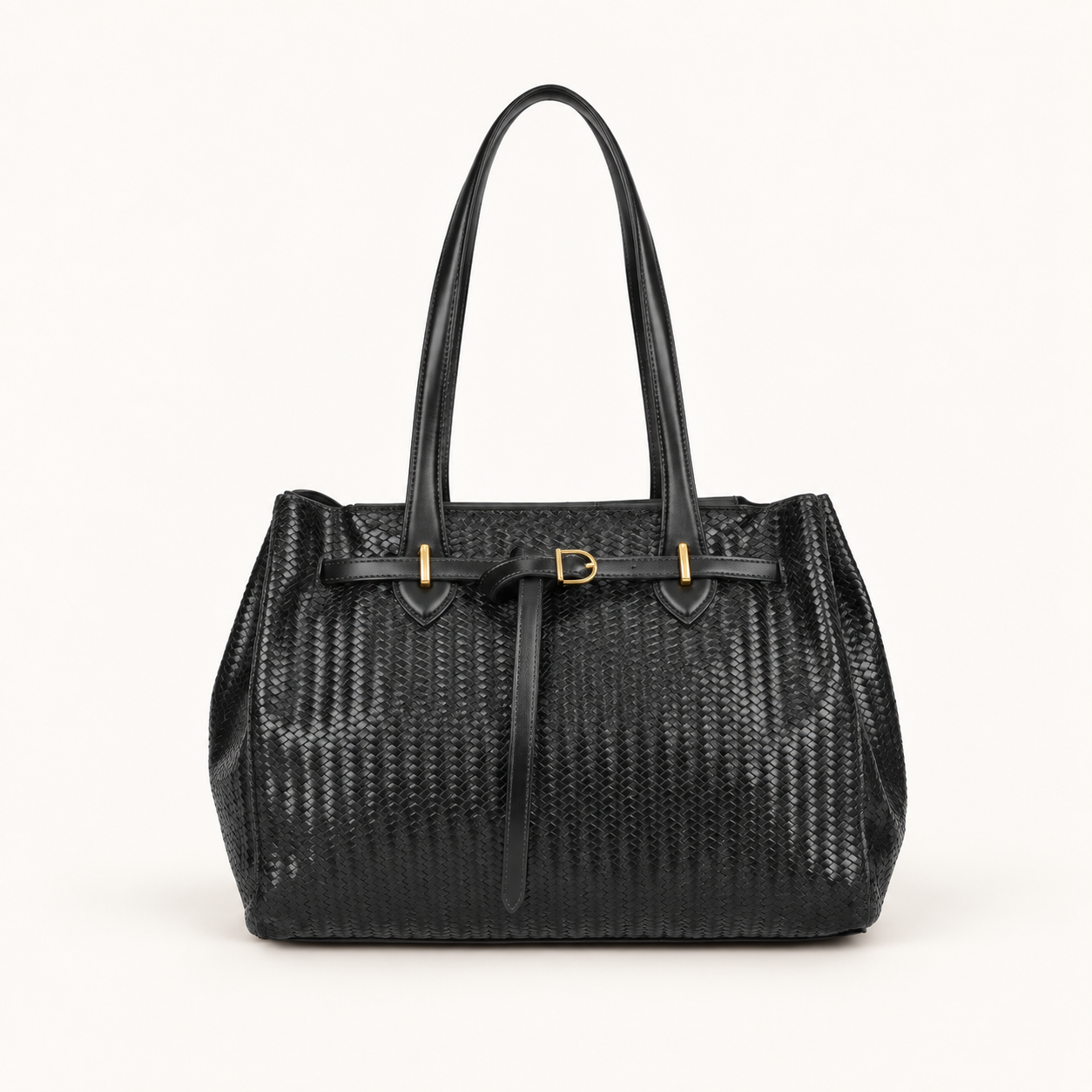 Croc-Embossed Tote Bag op zachte neutrale achtergrond