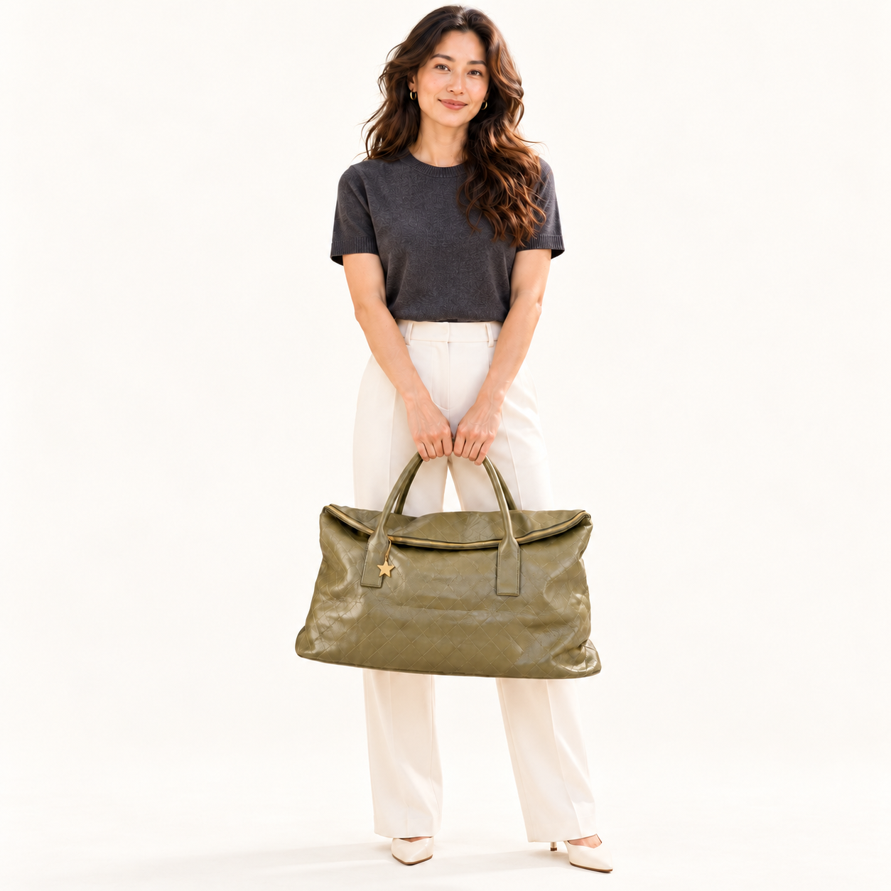Large Everyday Handbag in 
groen, gedragen