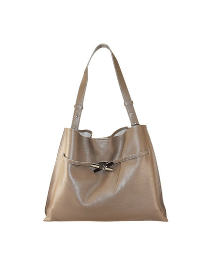 Leather shoulder bag with shoulder strap