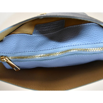 Woman leather shoulder bag